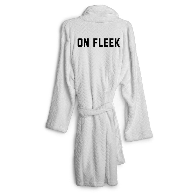 ON FLEEK [ROBE]