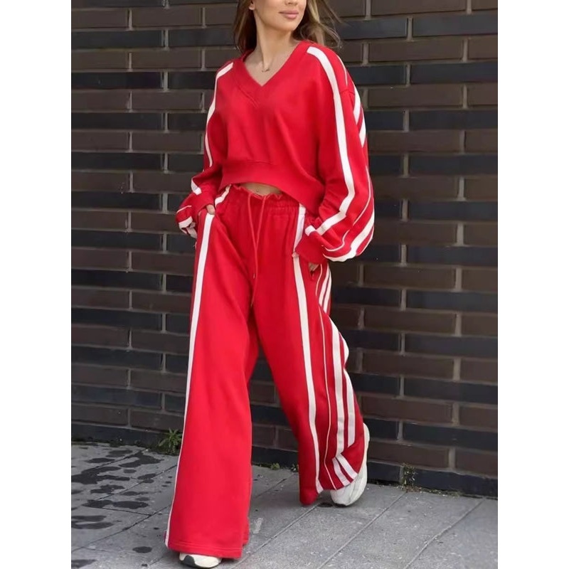 ZASUWA Female Contrast Color Stripes Big Heart Collar Pocket Casual Tracksuit