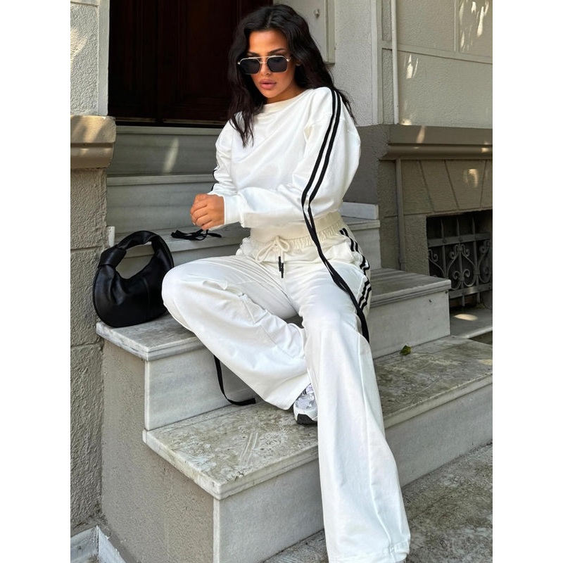 ZASUWA Female Contrast Color Stripes Pocket Casual Tracksuit