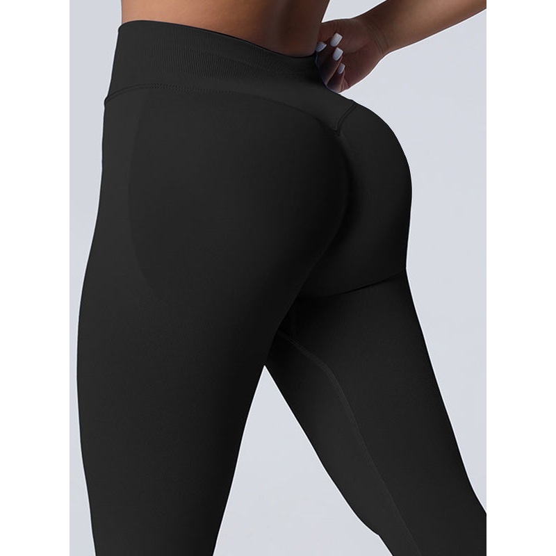 ZASUWA Female Seamless Quick Dry Scrunch Bum High-waisted Booty Leggings