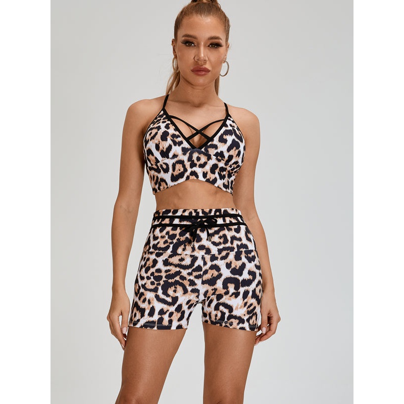 ZASUWA Female Leopard Print Cross Back Scrunch Bum Short Tracksuit