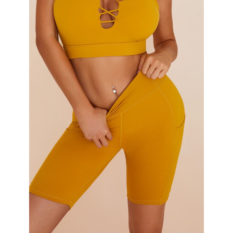 ZASUWA Female Pocket Spandex Gym Booty Shorts