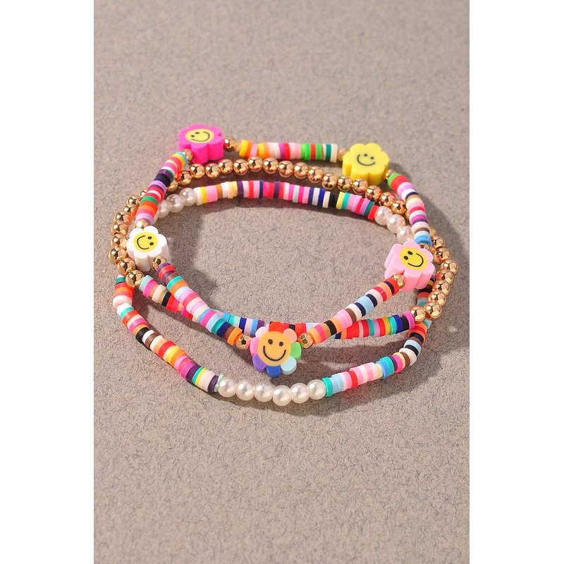 Friendly Flower Bracelet