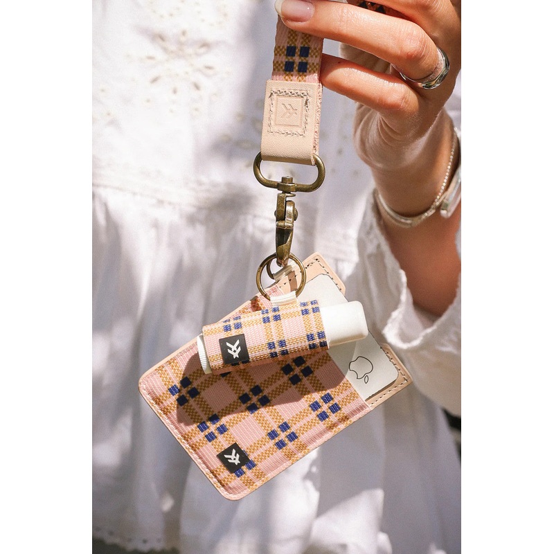 Thread 23 Lip Balm Holder