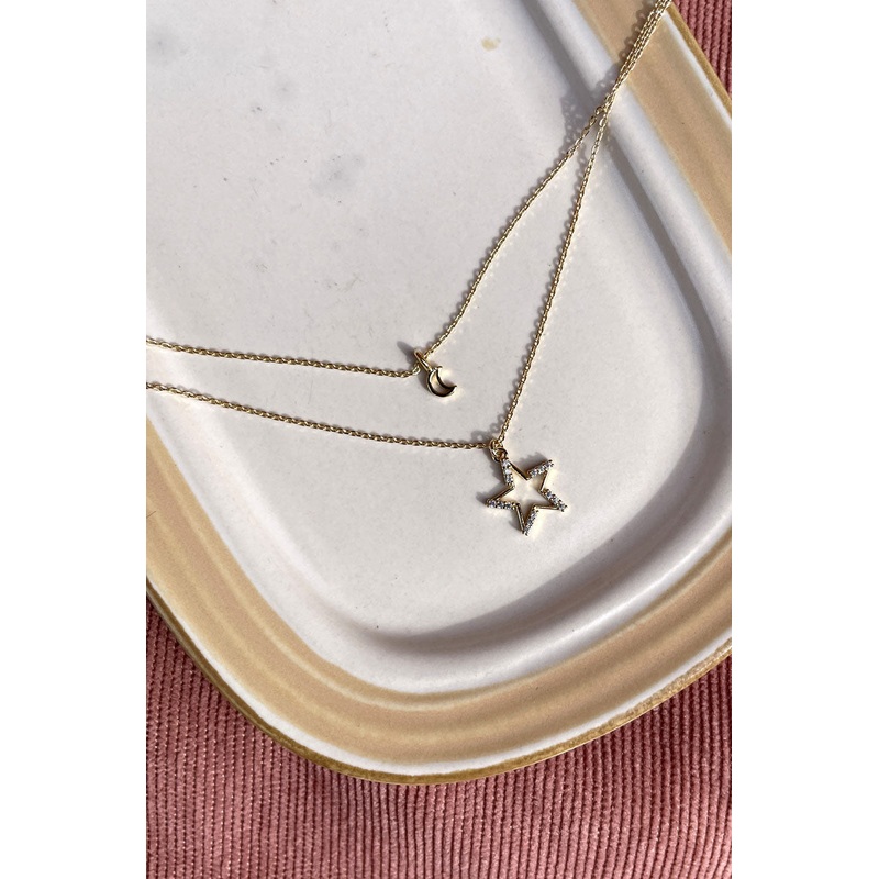 Ara Necklace
