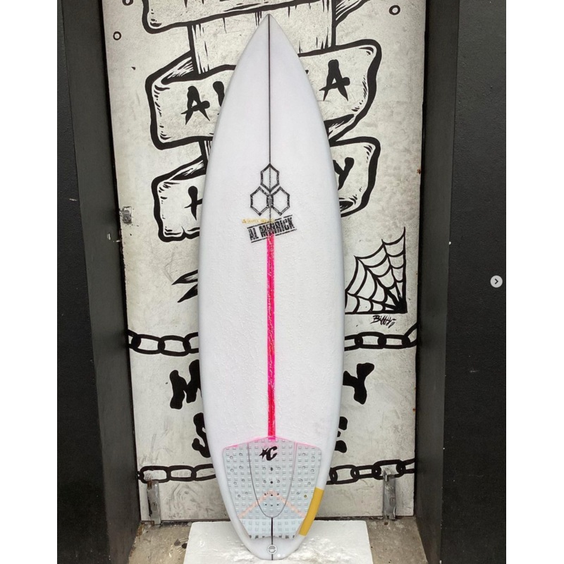 USED - 5'7 HAPPY EVERYDAY ROUND TAIL