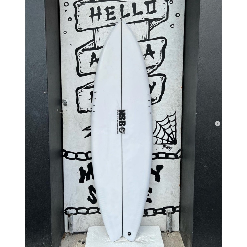 USED - 5'8 DOUBLE FEATURE (31.5L)
