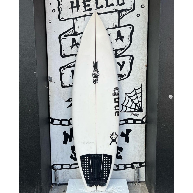 USED - 5'8 XERO QUAD (27L)