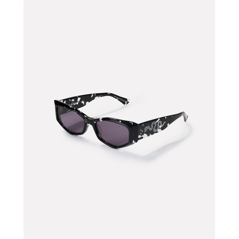 GUILTY - BLACK TORT POLISHED/GREY LENS