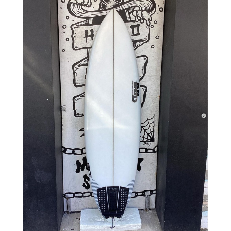 USED - 6'8 BLACK DIAMOND (46L)