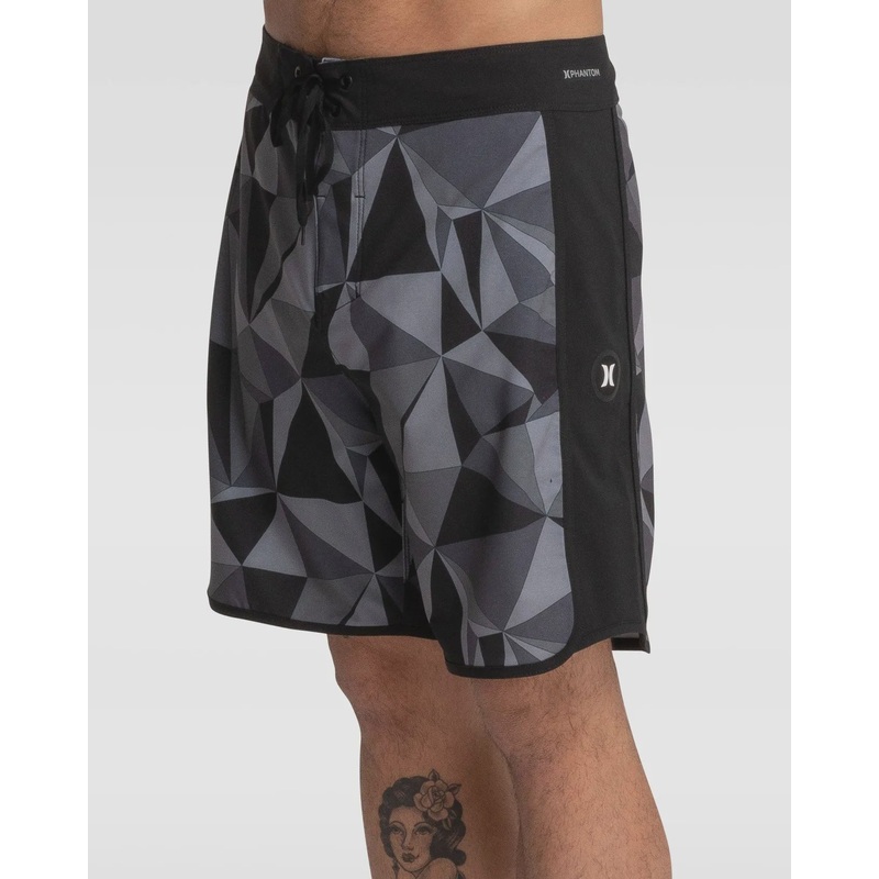 PHANTOM SWEEP GEO BOARDSHORT - BLACK