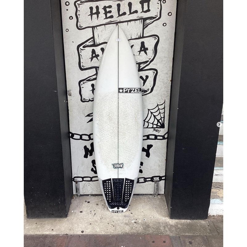 USED - 5'10 PYZEL SHADOW
