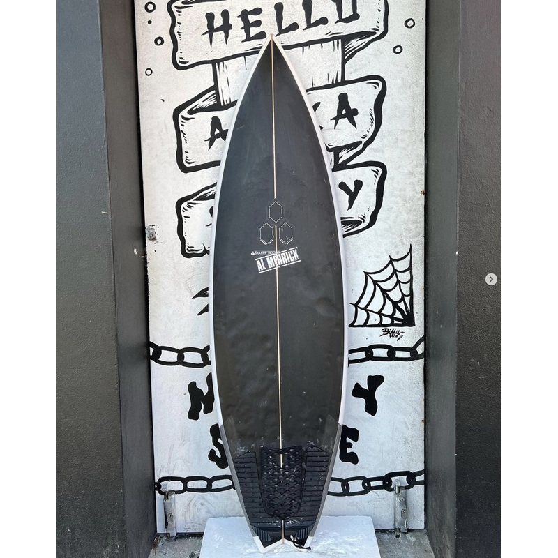USED - 5'8 NEW FLYER (27L)