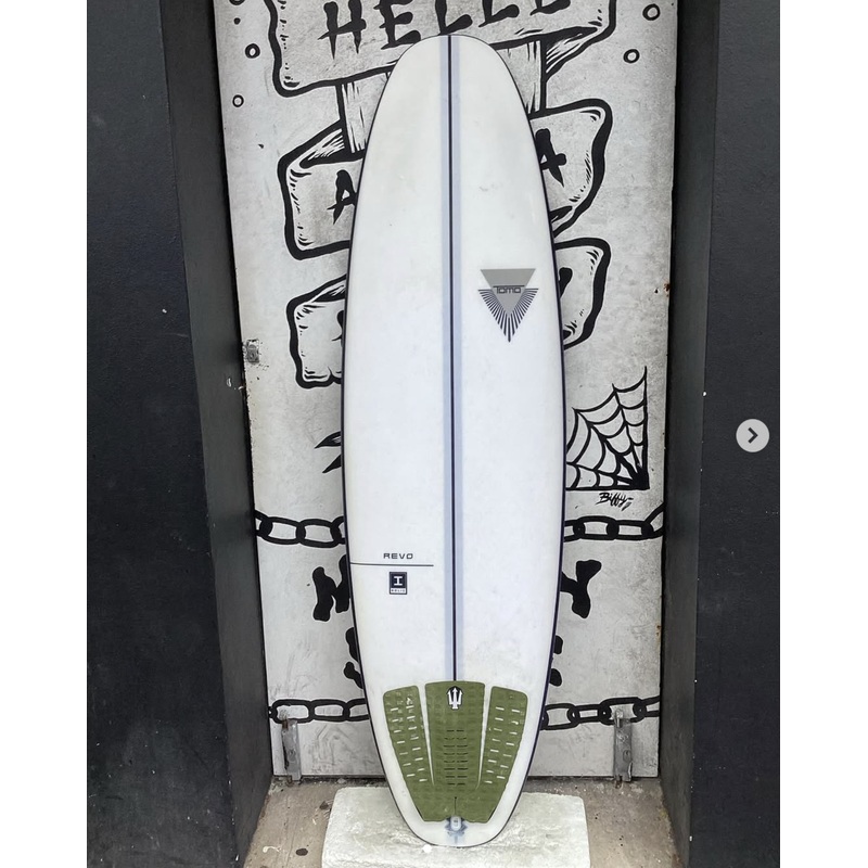 USED - 5'8 REVO (36.5L)