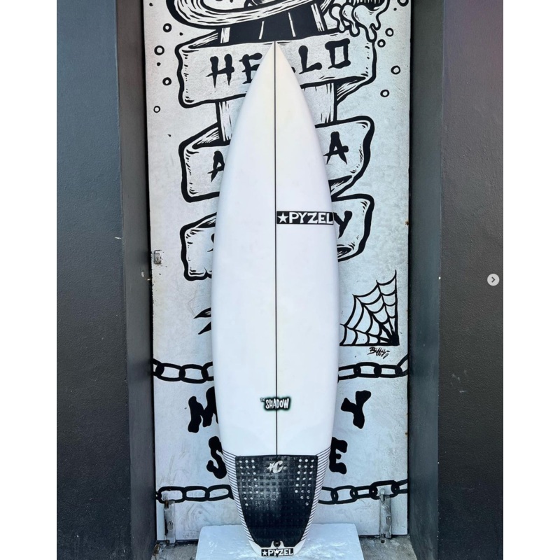 USED - 6'1 PYZEL SHADOW (30.9L)