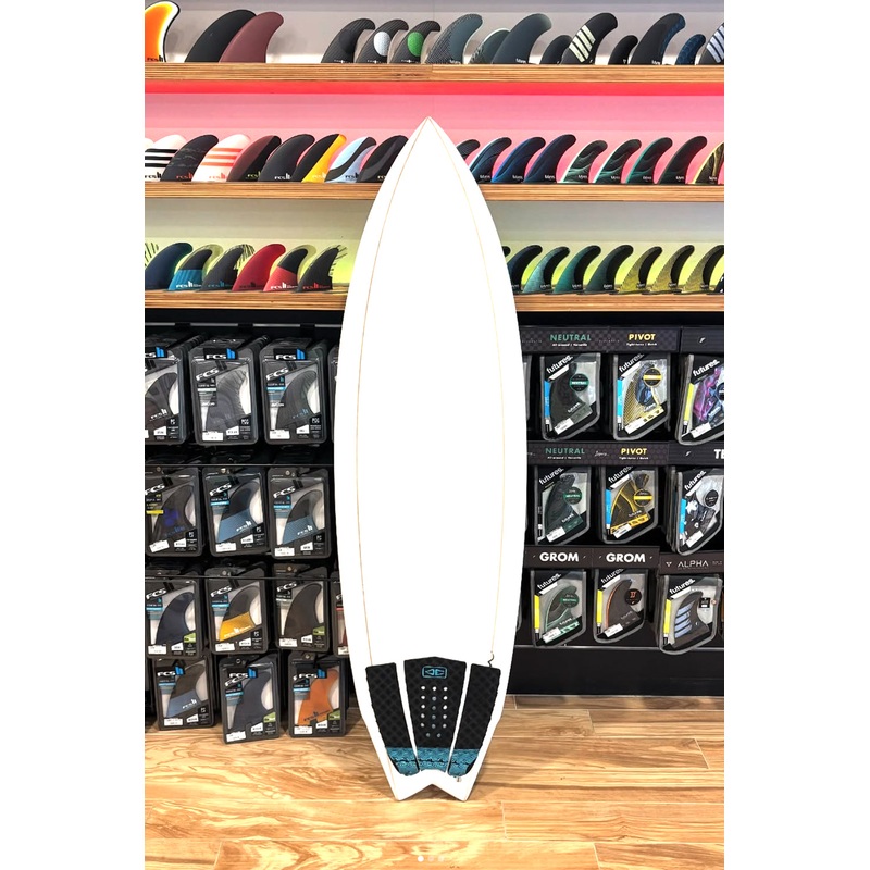 5'7 Ken McDonald #6613 - Used Surfboard