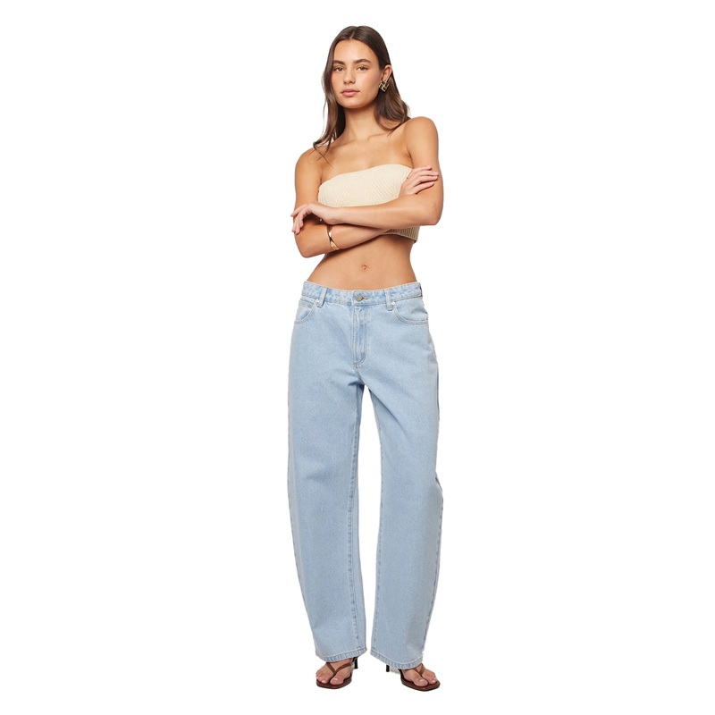 Abrand Womens 95 Mid Barrel Jean Kendall