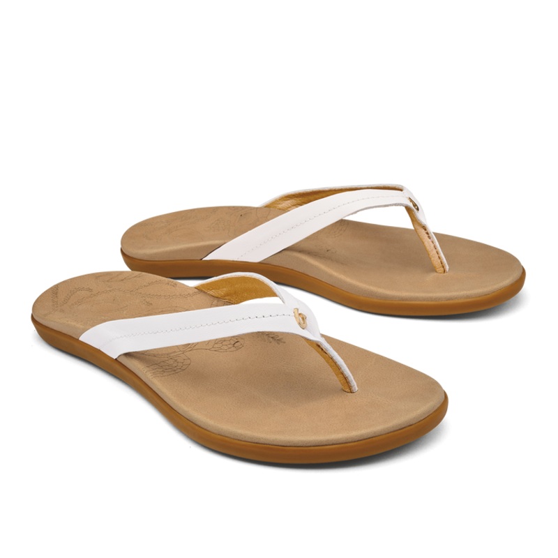 Olukai Honu Women's Beach Sandal - Bright White & Golden Sand